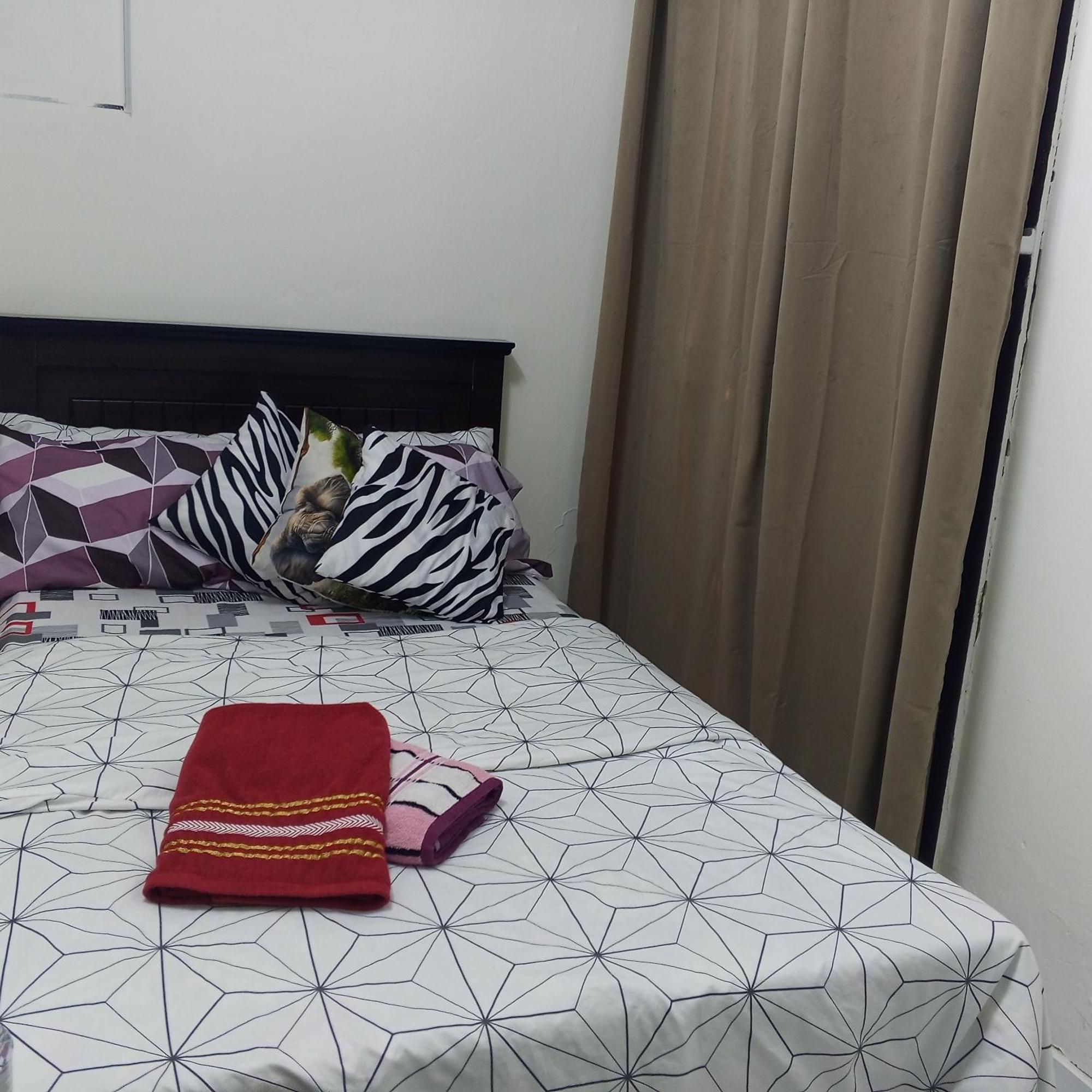 Adem Cozy * Abu Dhabi
